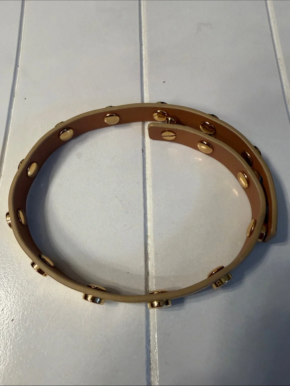 Tory Burch Double Wrap Logo Leather Bracelet in Gold